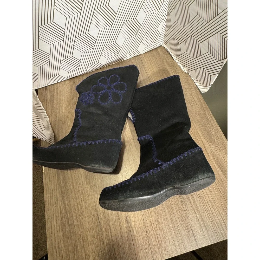 Esprit Black Suede Wedge Boots Embroidered Flower Women's Size 8M faux fur‎